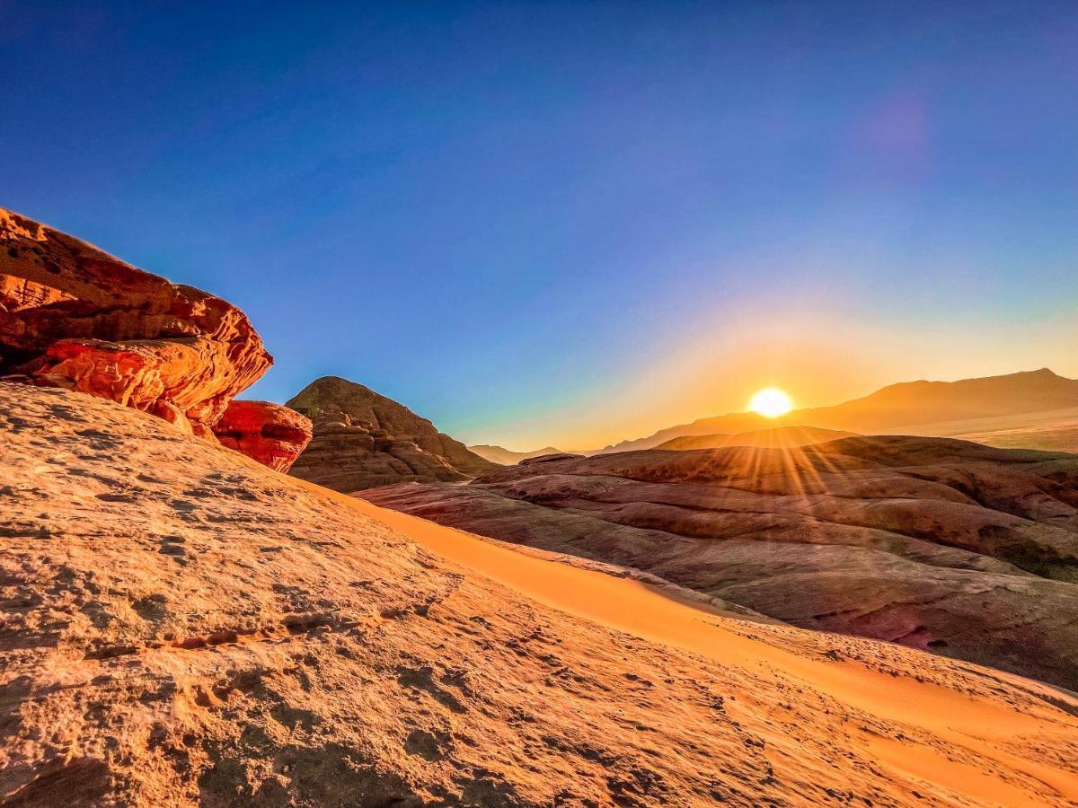Rum Jordan Camp And Tours Wadi Rum Esterno foto