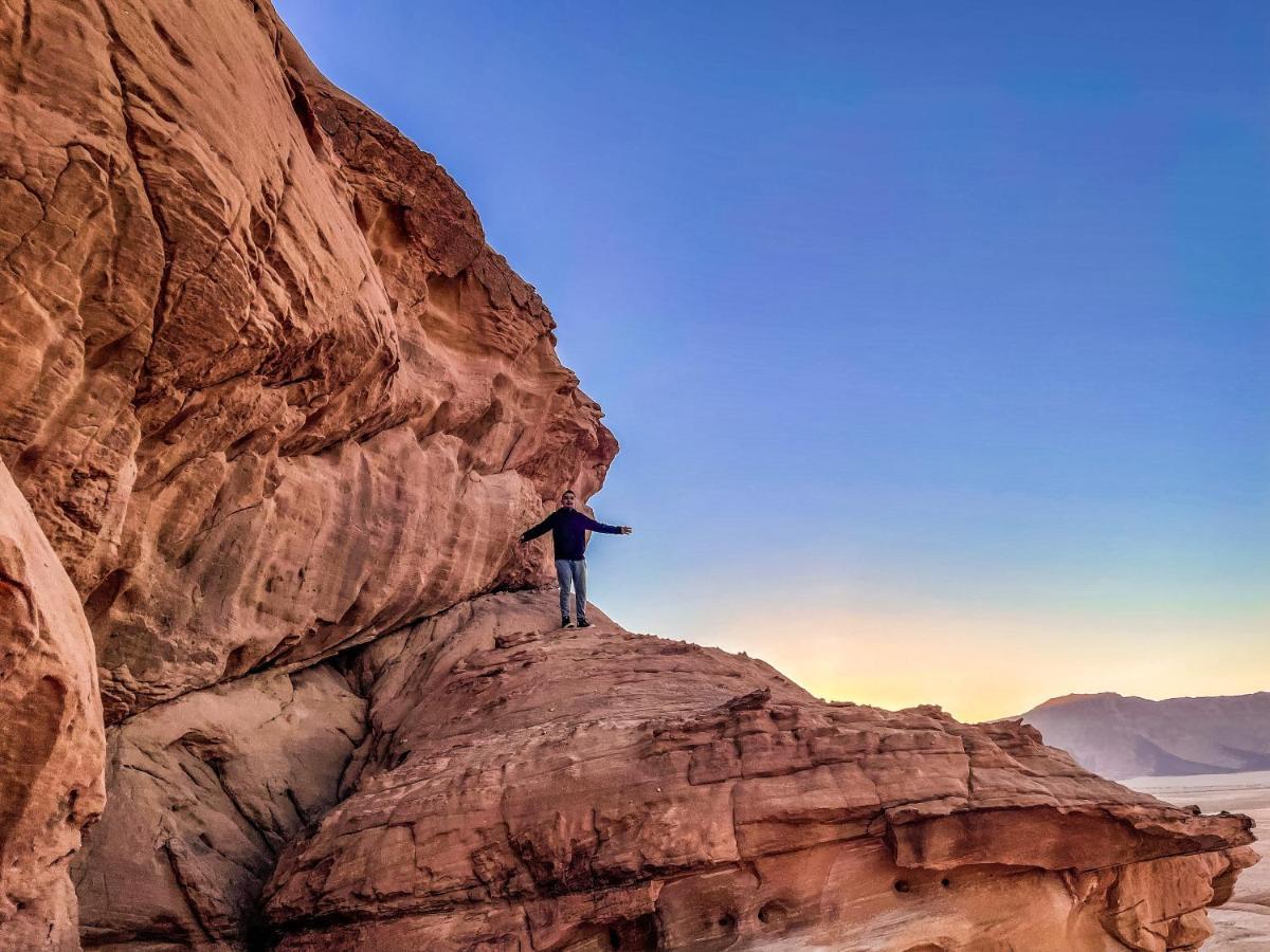 Rum Jordan Camp And Tours Wadi Rum Esterno foto