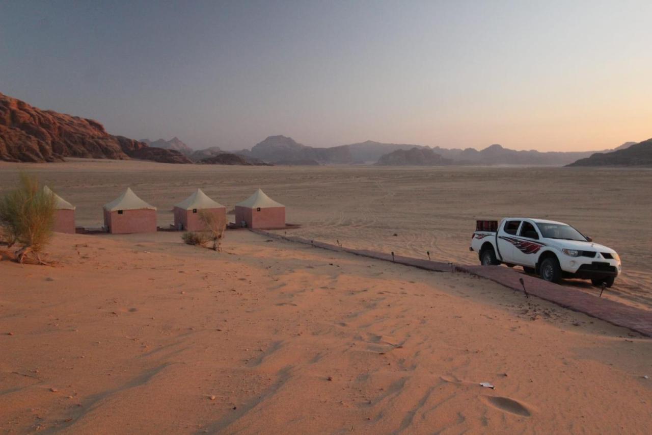 Rum Jordan Camp And Tours Wadi Rum Esterno foto