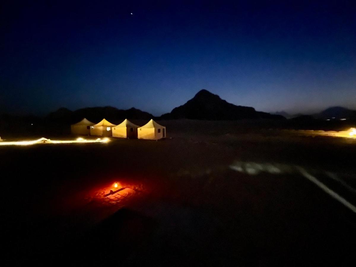 Rum Jordan Camp And Tours Wadi Rum Esterno foto